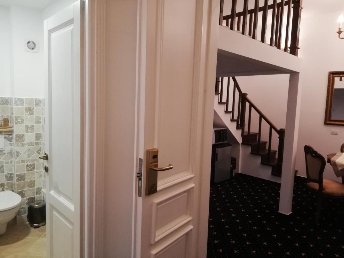 Weiss Little Palace Brasov Exterior photo