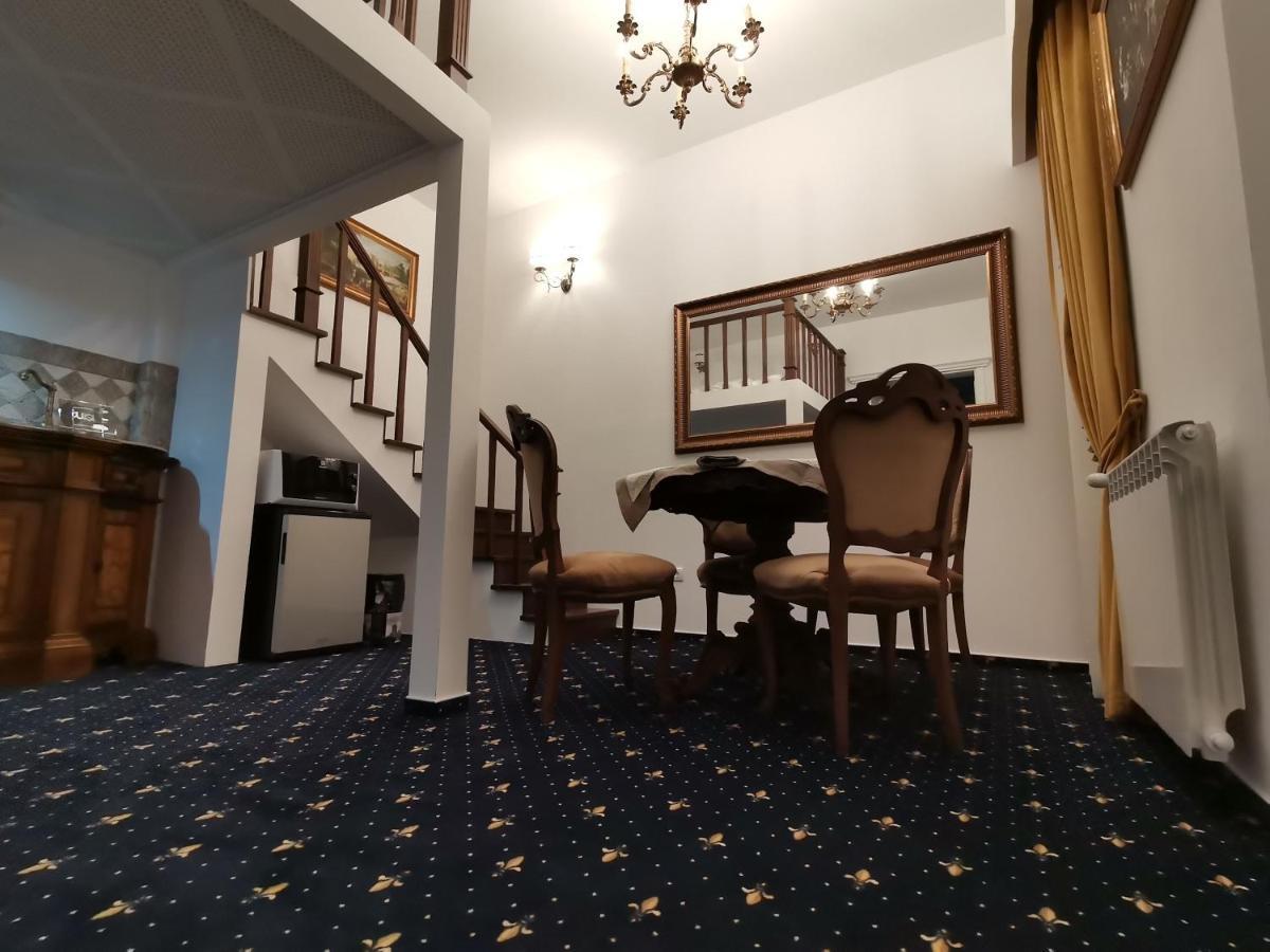 Weiss Little Palace Brasov Exterior photo